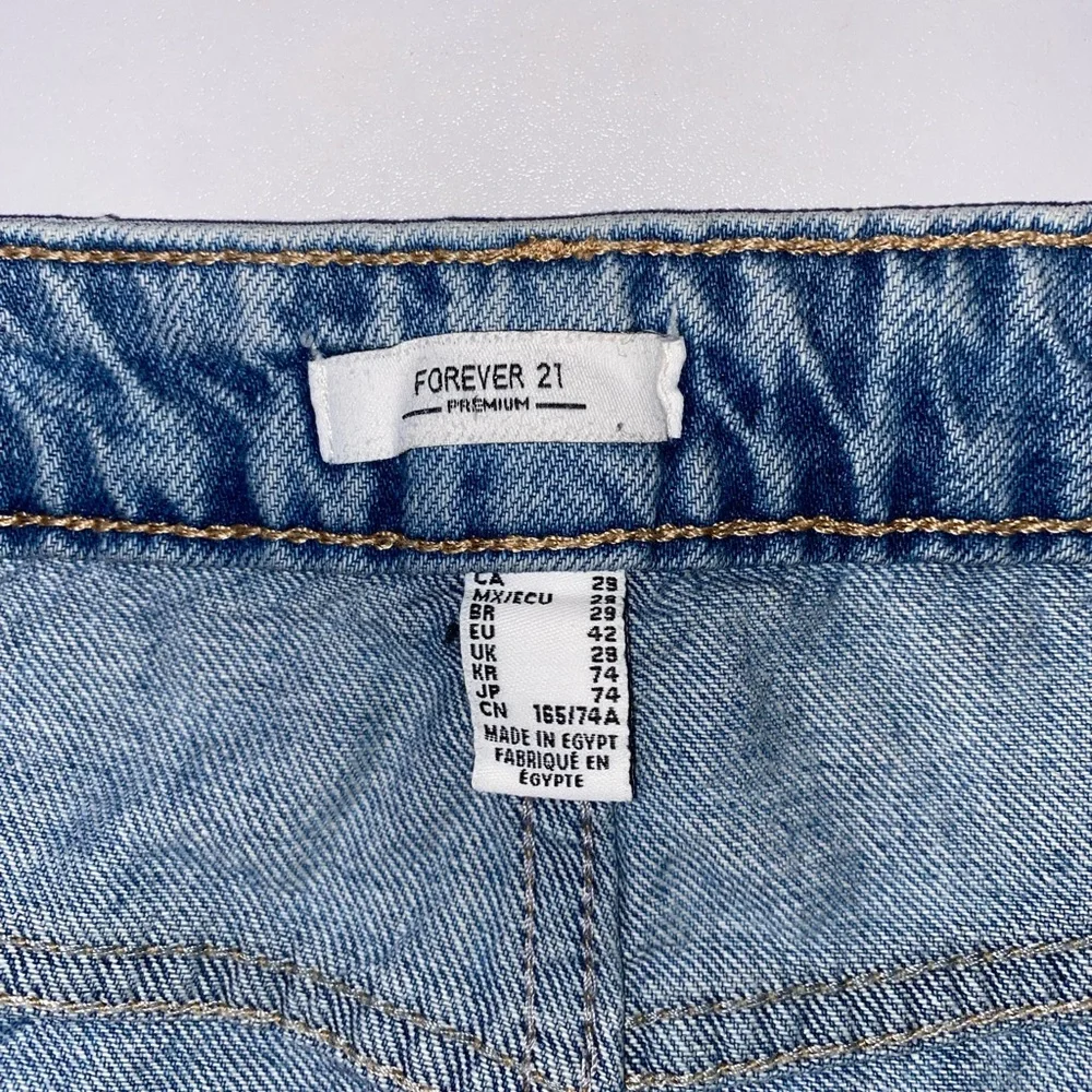 Denim Ripped Shorts | Forever 21 - Picture 3 of 3